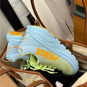 Hoka Rincon sneaker